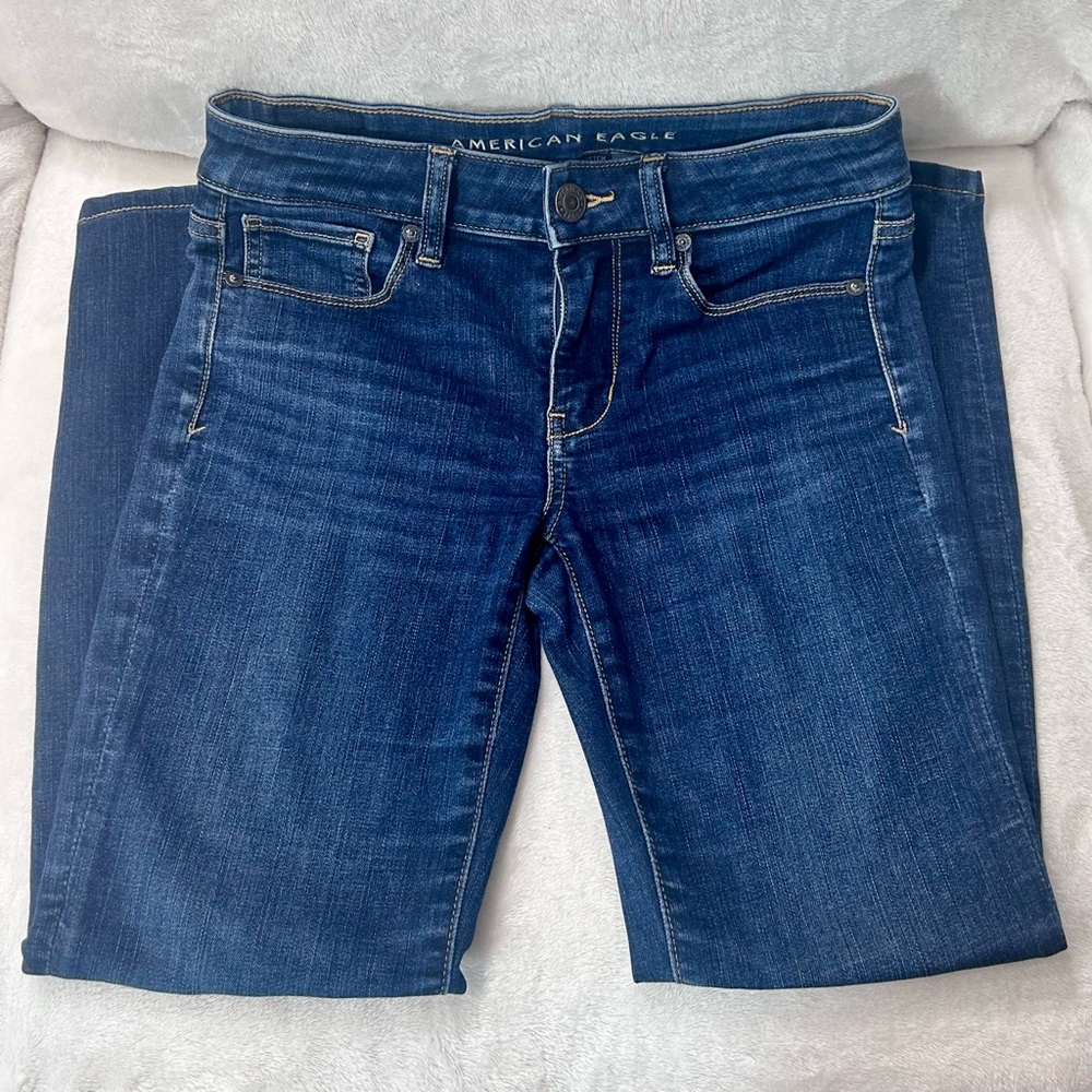 Women’s American Eagle Next Level Skinny jeans size 2 short